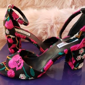 MIRNA floral embroidered open to heel